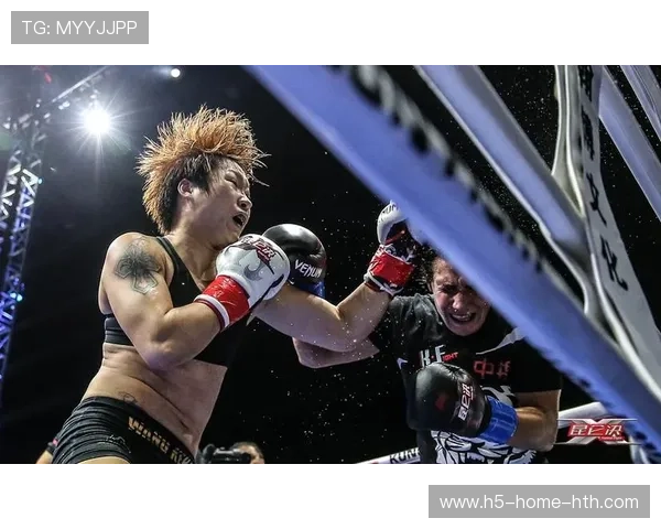 汪柯菡在媒体日展示爆发力训练